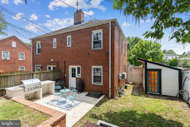 2207 6TH ST S, Arlington, VA 22204