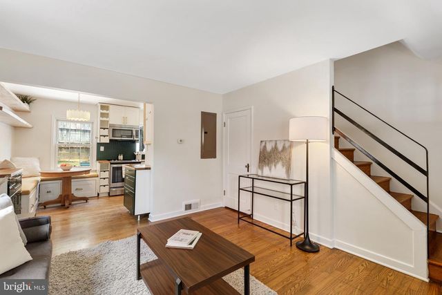 2207 6TH ST S, Arlington, VA 22204