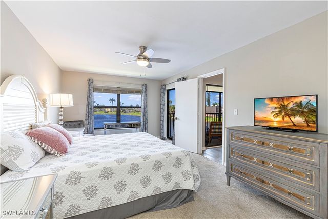 4360 Chantelle DR G202, Naples, FL 34112