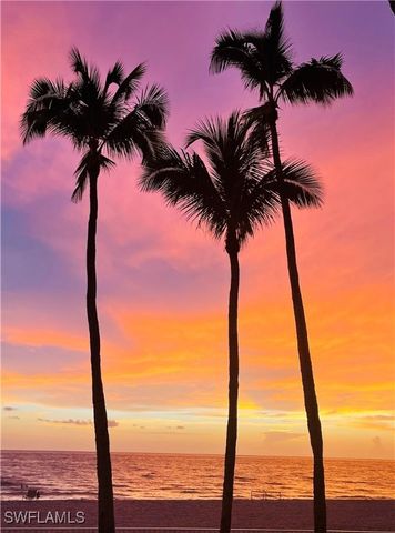 4360 Chantelle DR G202, Naples, FL 34112