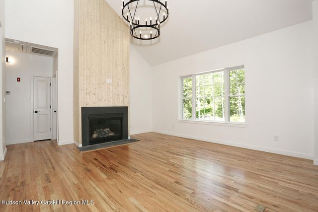 350 N Ohioville Road, New Paltz, NY 12561