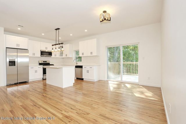 350 N Ohioville Road, New Paltz, NY 12561