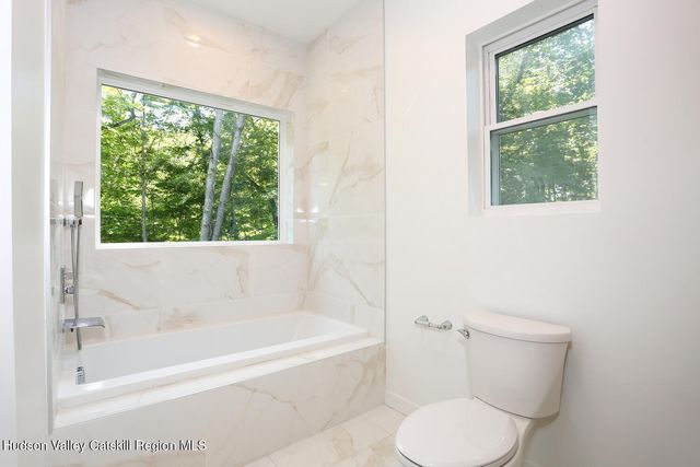 350 N Ohioville Road, New Paltz, NY 12561