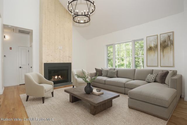 350 N Ohioville Road, New Paltz, NY 12561