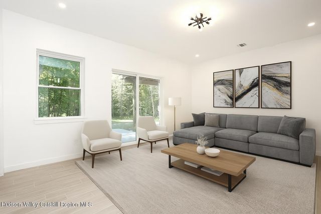 350 N Ohioville Road, New Paltz, NY 12561