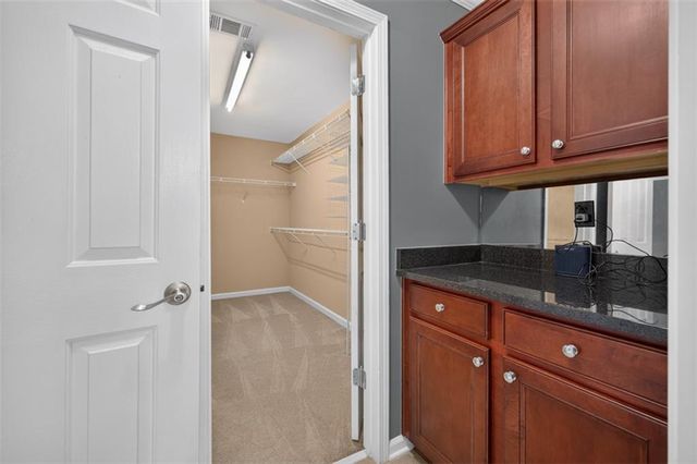 581 Kyle Trace Court, Sugar Hill, GA 30518
