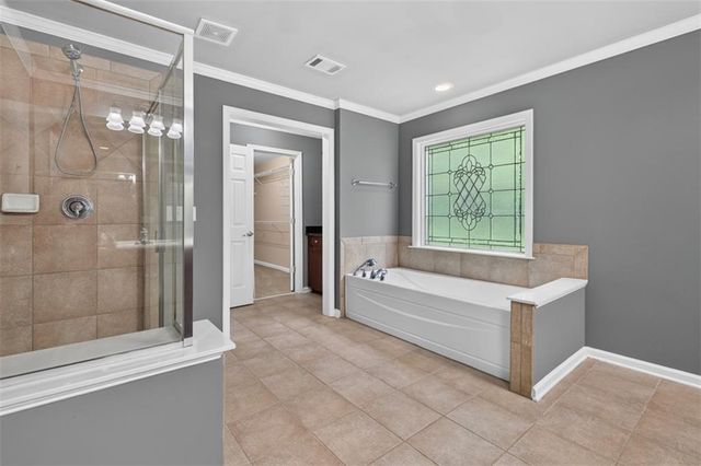 581 Kyle Trace Court, Sugar Hill, GA 30518