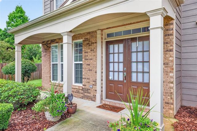 581 Kyle Trace Court, Sugar Hill, GA 30518
