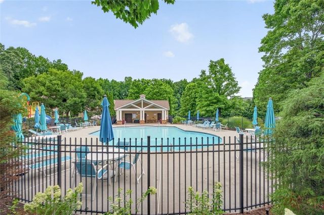 581 Kyle Trace Court, Sugar Hill, GA 30518