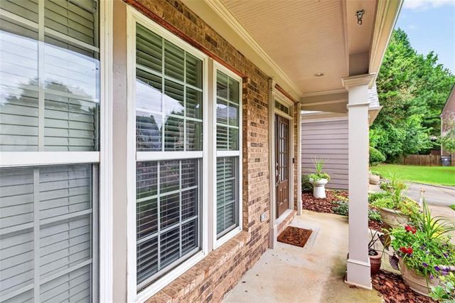 581 Kyle Trace Court, Sugar Hill, GA 30518