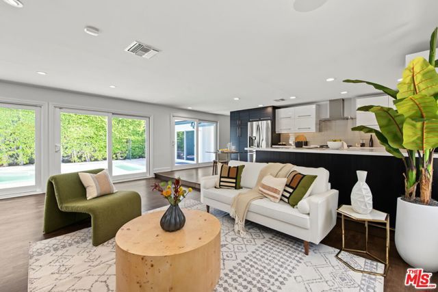 10837 Alta View Drive, Los Angeles, CA 91604