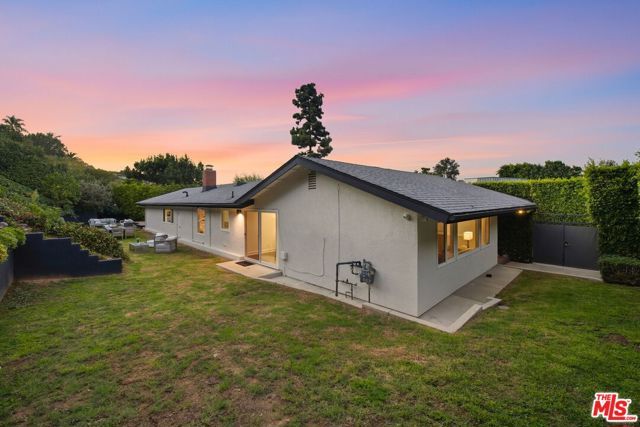 10837 Alta View Drive, Los Angeles, CA 91604