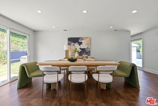 10837 Alta View Drive, Los Angeles, CA 91604