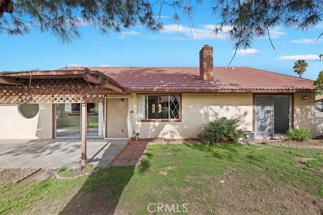 1825 Flame Tree Way, Hemet, CA 92545