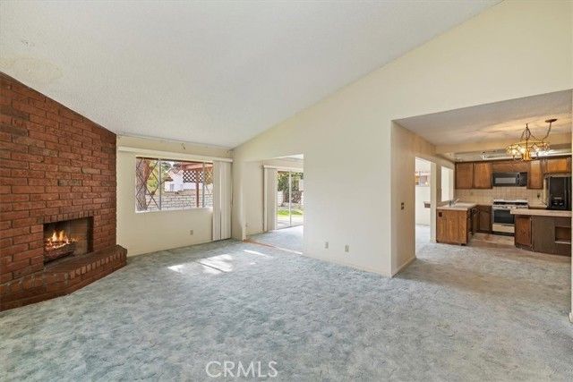 1825 Flame Tree Way, Hemet, CA 92545