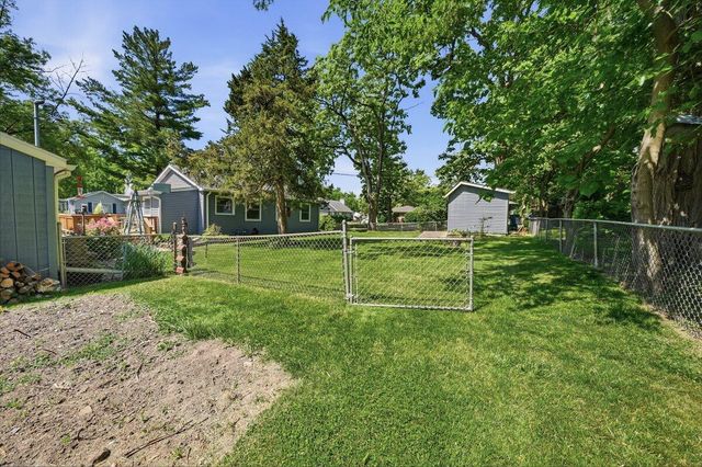 7306 W 143rd Place, Cedar Lake, IN 46303
