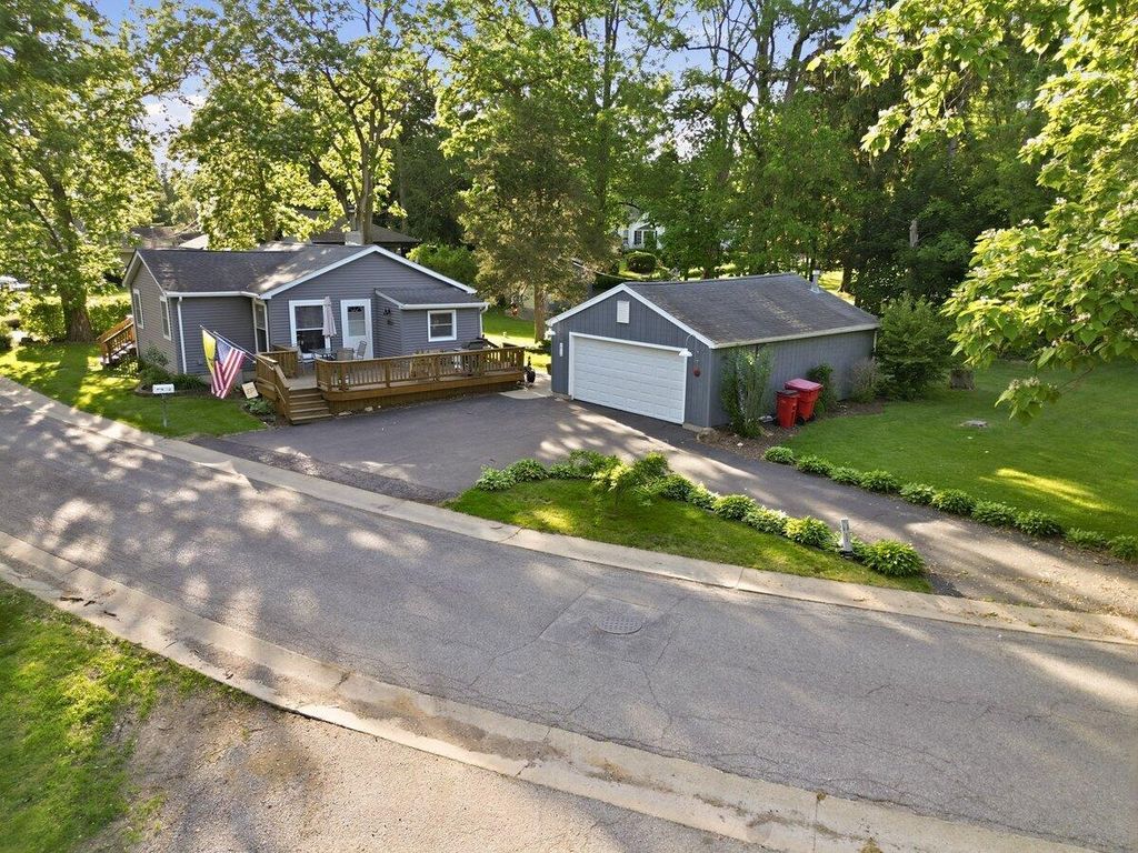 7306 W 143rd Place, Cedar Lake, IN 46303