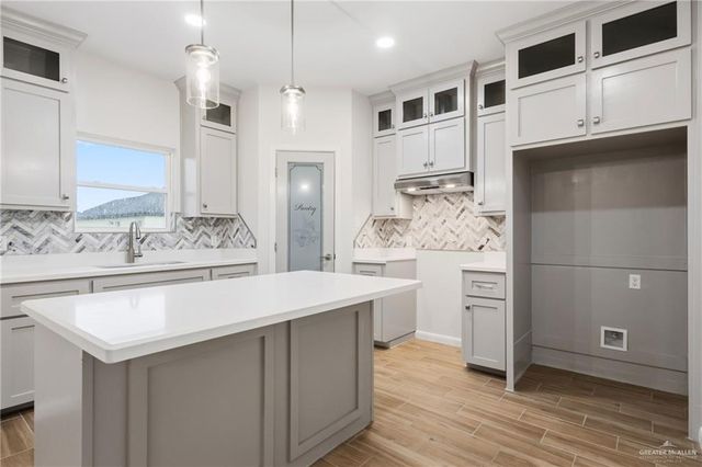 908 38th Street, San Juan, TX 78589