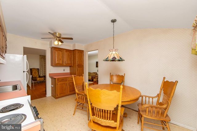 408 WINDSOR DR, Cherry Hill, NJ 08002