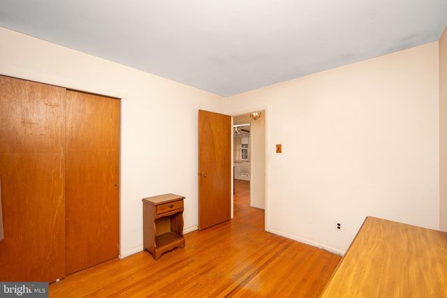 408 WINDSOR DR, Cherry Hill, NJ 08002