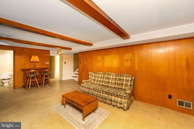 408 WINDSOR DR, Cherry Hill, NJ 08002