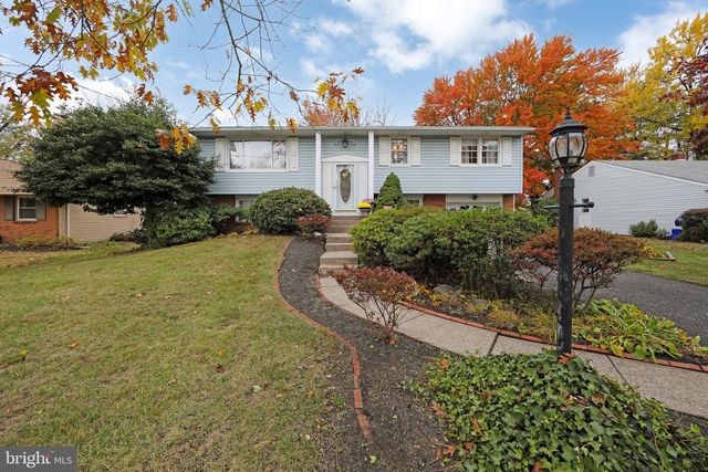 408 WINDSOR DR, Cherry Hill, NJ 08002