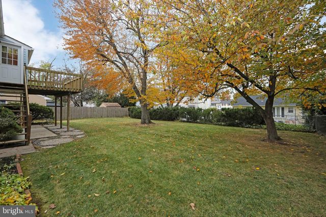408 WINDSOR DR, Cherry Hill, NJ 08002