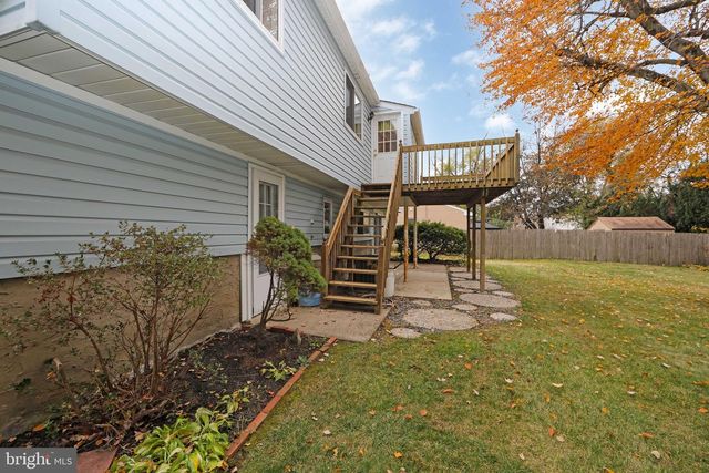 408 WINDSOR DR, Cherry Hill, NJ 08002