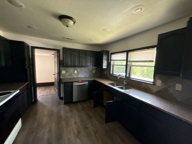 707 S Parrott Drive, Huntsville, AR 72740