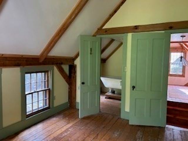 53 Laurel Lake Rd, Royalston, MA 01368