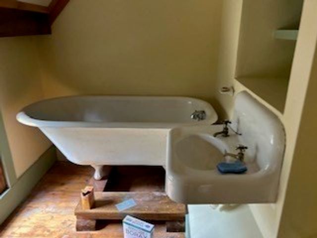 53 Laurel Lake Rd, Royalston, MA 01368