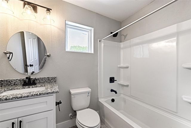 208-212 E Cherry Street, Sherman, TX 75090