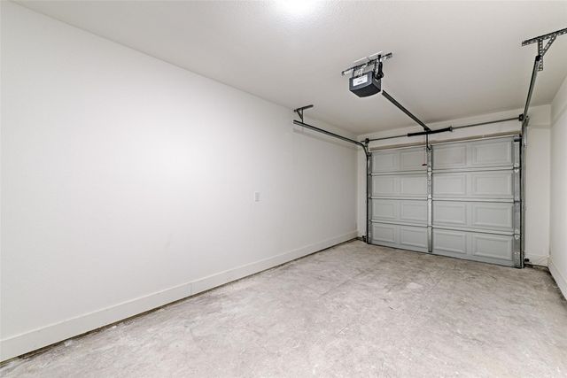 208-212 E Cherry Street, Sherman, TX 75090