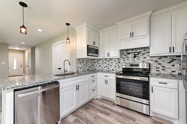 208-212 E Cherry Street, Sherman, TX 75090