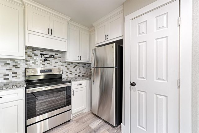 208-212 E Cherry Street, Sherman, TX 75090