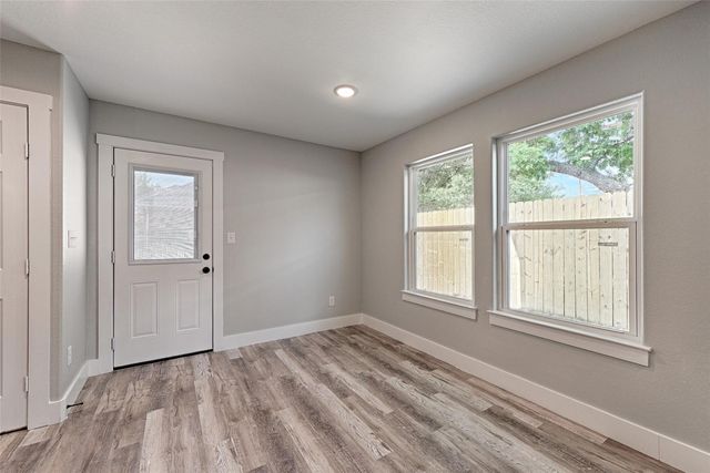 208-212 E Cherry Street, Sherman, TX 75090