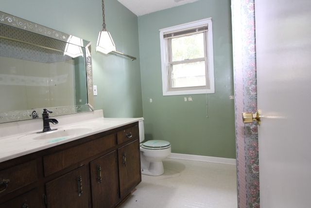 2288 Old Ashland City Rd, Clarksville, TN 37043