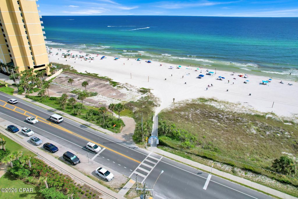 Image 13 of property listing at 17614 Front Beach Road 2B, Panama City Beach, FL 32413