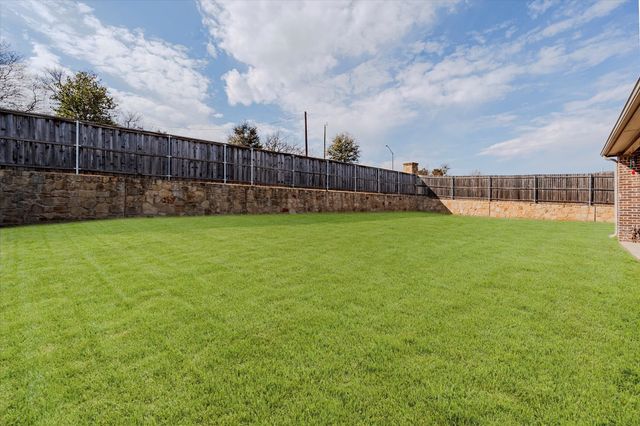 203 Chateau Avenue, Kennedale, TX 76060