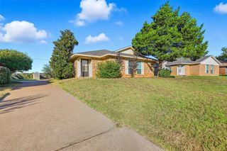 5418 Wild West Drive, Arlington, TX 76017