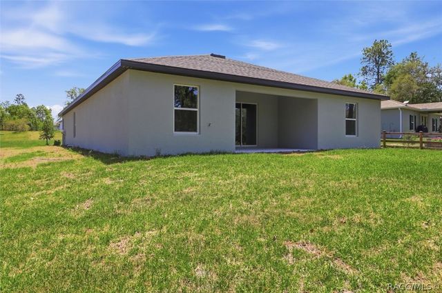 9822 N Angela Drive, Dunnellon, FL 34433