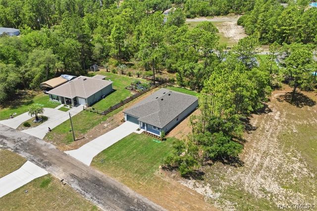 9822 N Angela Drive, Dunnellon, FL 34433