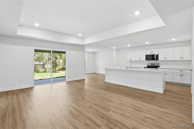 9822 N Angela Drive, Dunnellon, FL 34433
