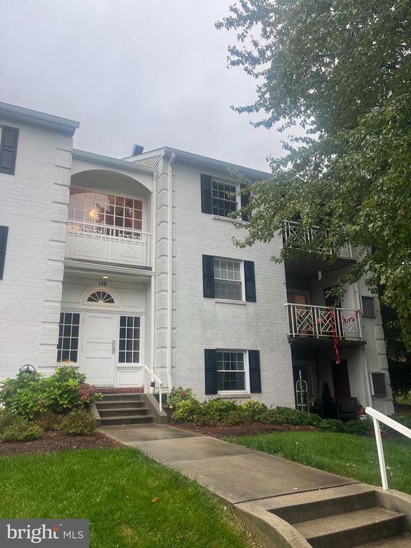119 CASTLETOWN RD #302, Lutherville Timonium, MD 21093