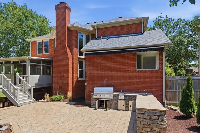 119 Sturbridge Dr, Franklin, TN 37064