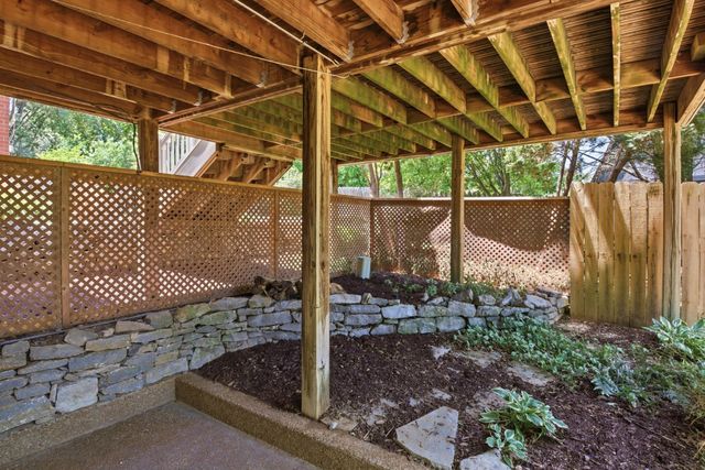 119 Sturbridge Dr, Franklin, TN 37064