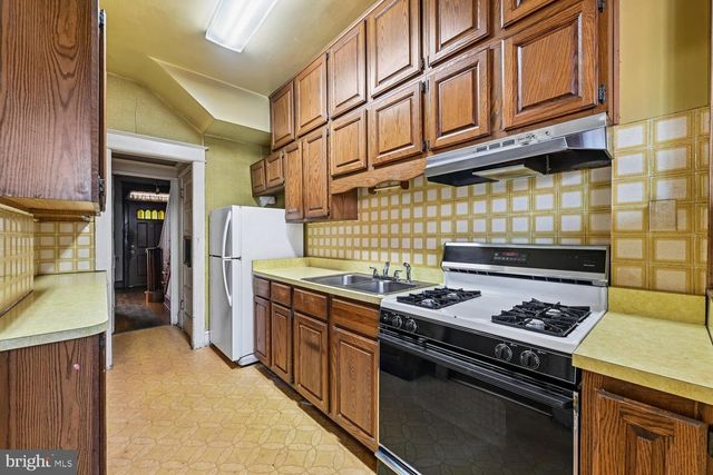 412 GALLATIN ST NW, Washington, DC 20011