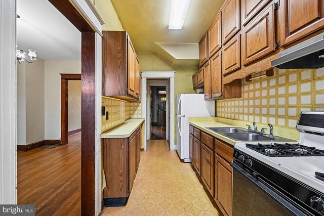 412 GALLATIN ST NW, Washington, DC 20011