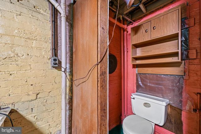 412 GALLATIN ST NW, Washington, DC 20011