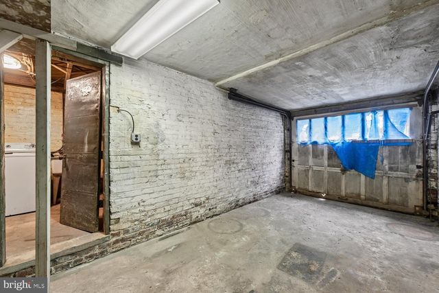 412 GALLATIN ST NW, Washington, DC 20011